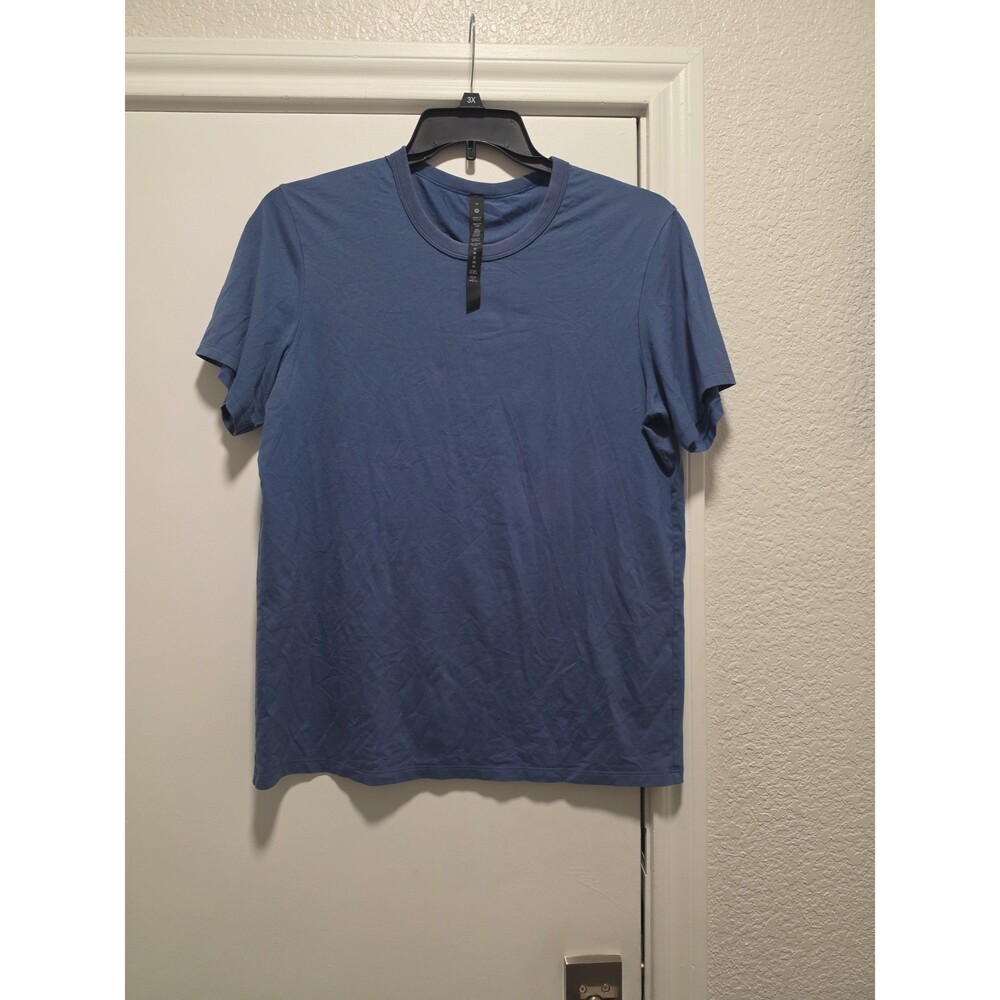 Lululemon Men Fundamental Shirt Size M